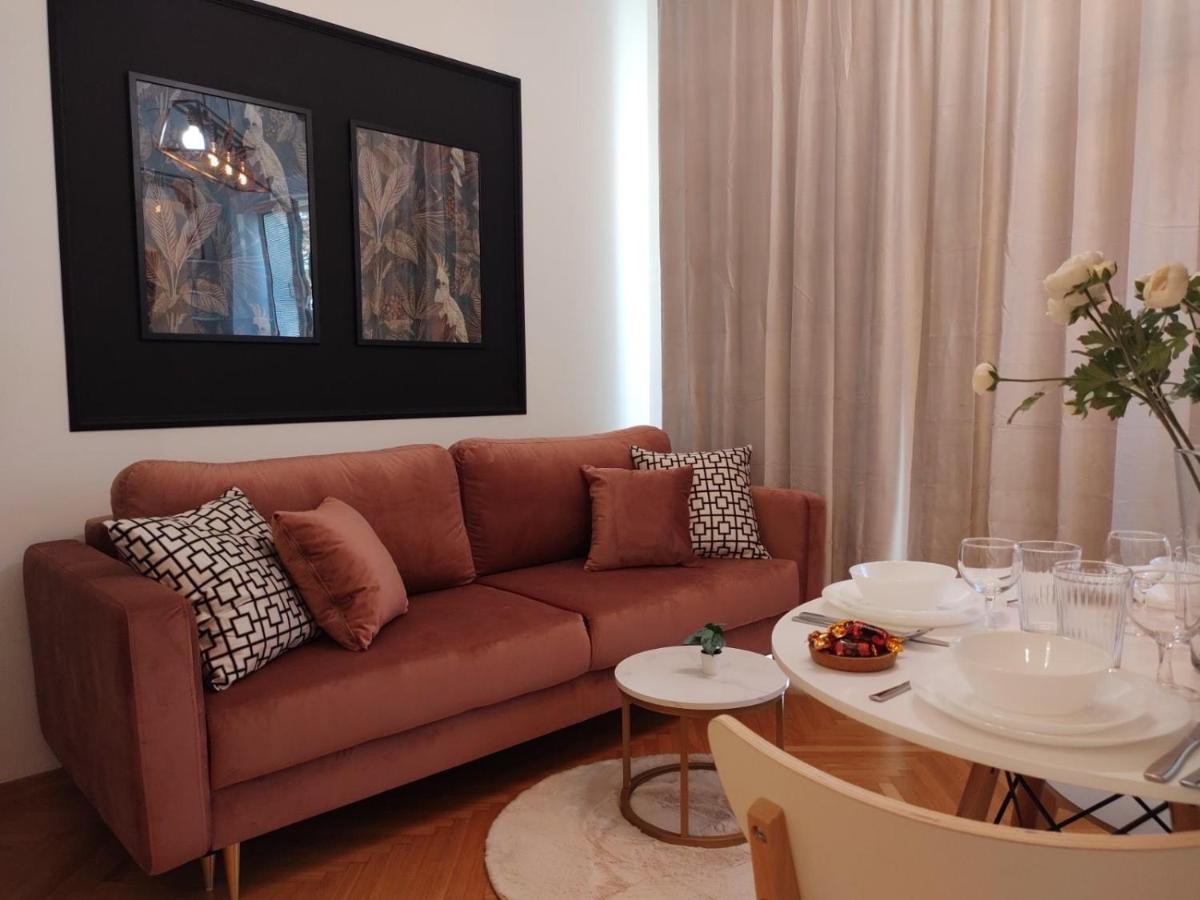 Day & Night By Cooee Apartments Varsóvia Exterior foto